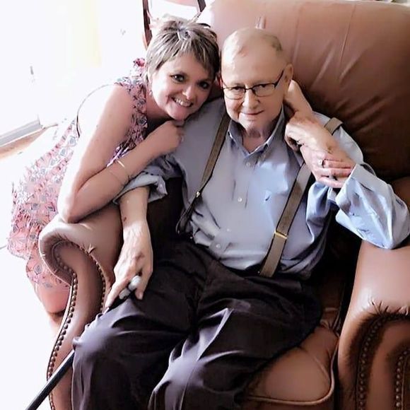 Meet your Posher, Amy - Picture 1 of 1